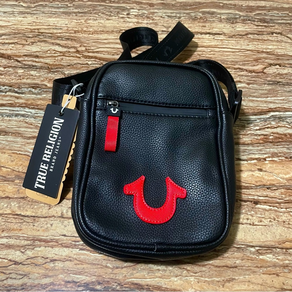 True Religion - Picture 4 of 5